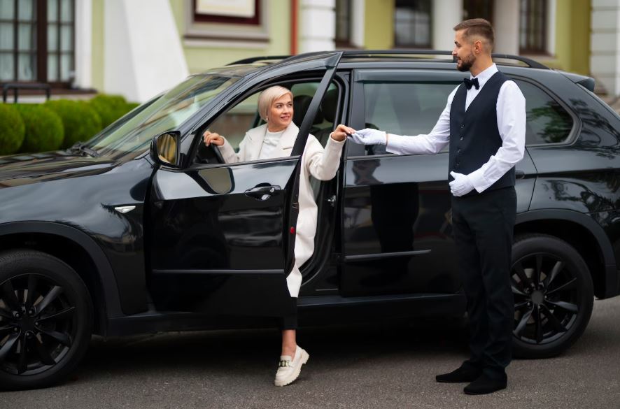 Silverstone taxi to Luton airport