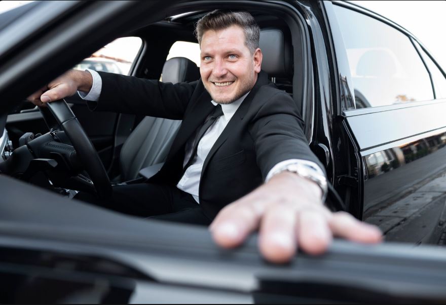 Executive taxi Silverstone UK