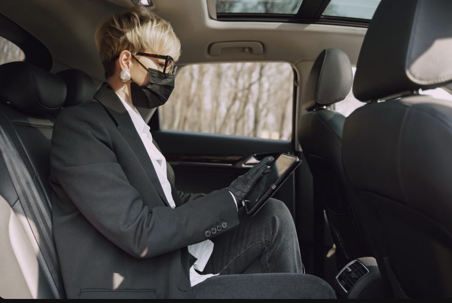 Milton Keynes group taxi minibus hire CityCabz