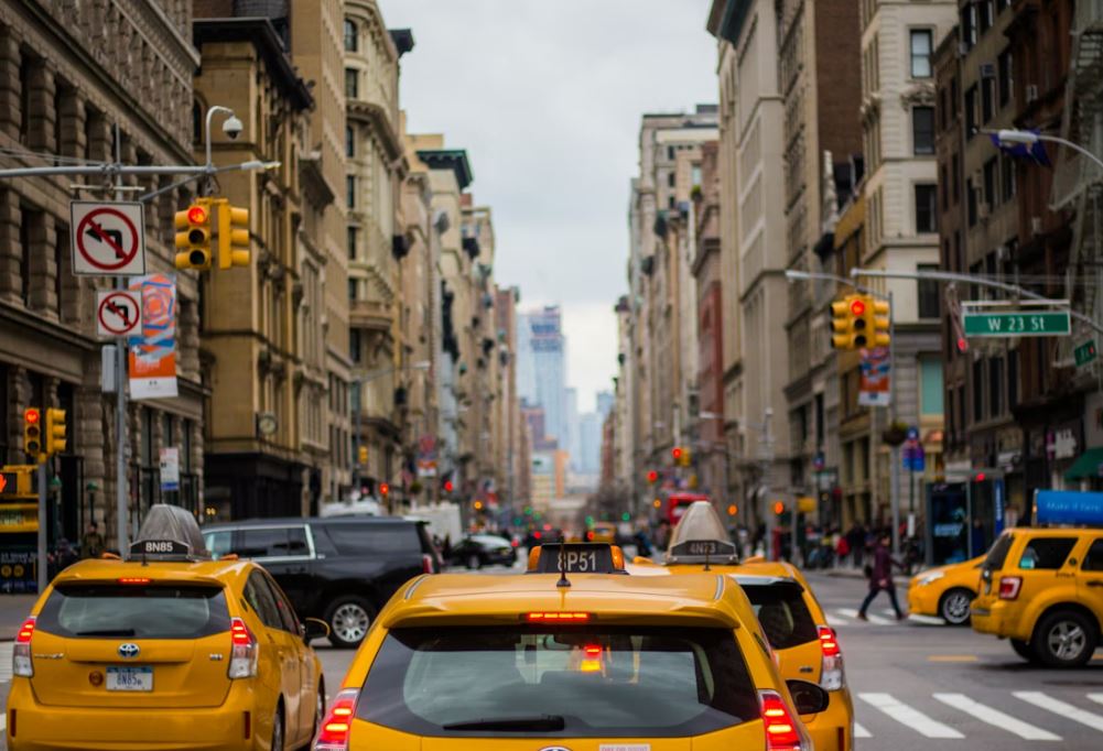 Bletchley to Silverstone taxi service