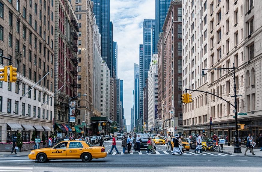 Willen to Silverstone taxi service